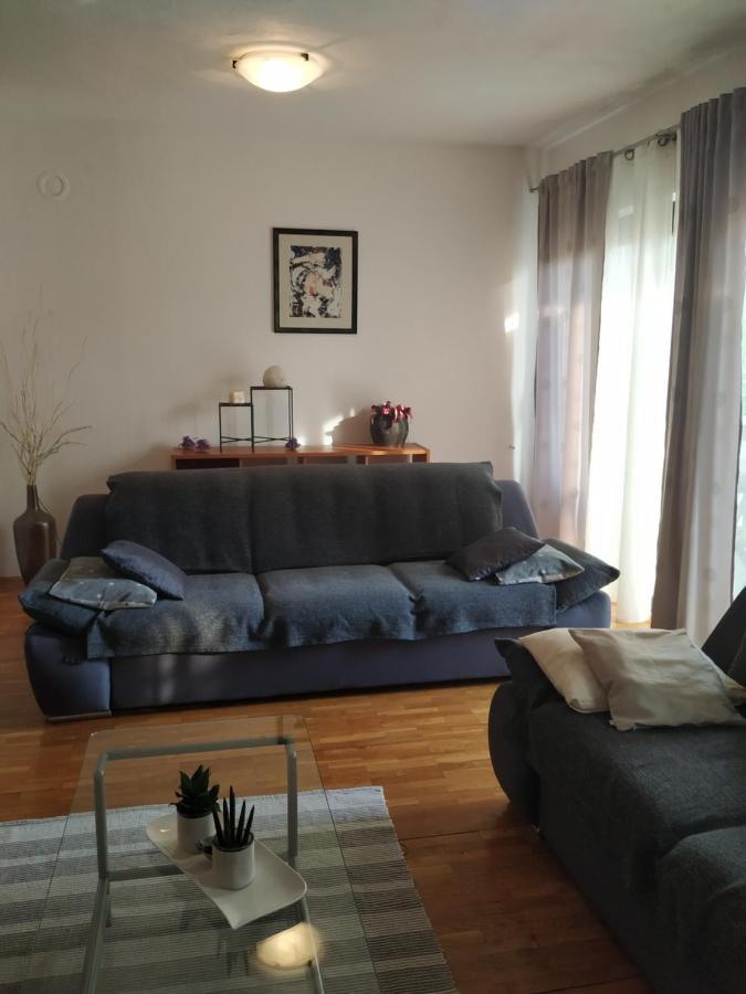 נובי ווינודולסקי Apartmani Deleut מראה חיצוני תמונה