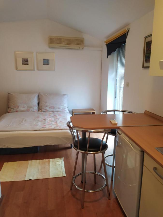 נובי ווינודולסקי Apartmani Deleut מראה חיצוני תמונה