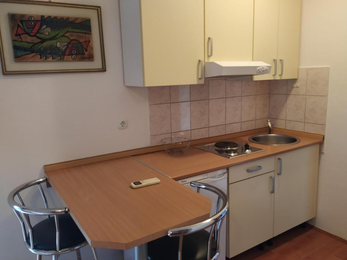 נובי ווינודולסקי Apartmani Deleut מראה חיצוני תמונה