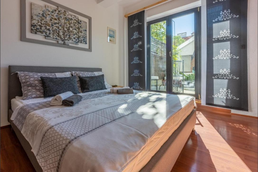 נובי ווינודולסקי Apartmani Deleut מראה חיצוני תמונה