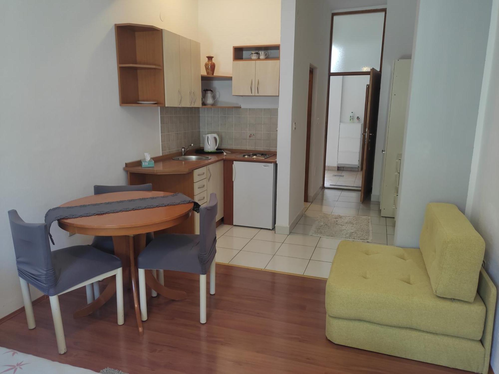 נובי ווינודולסקי Apartmani Deleut מראה חיצוני תמונה