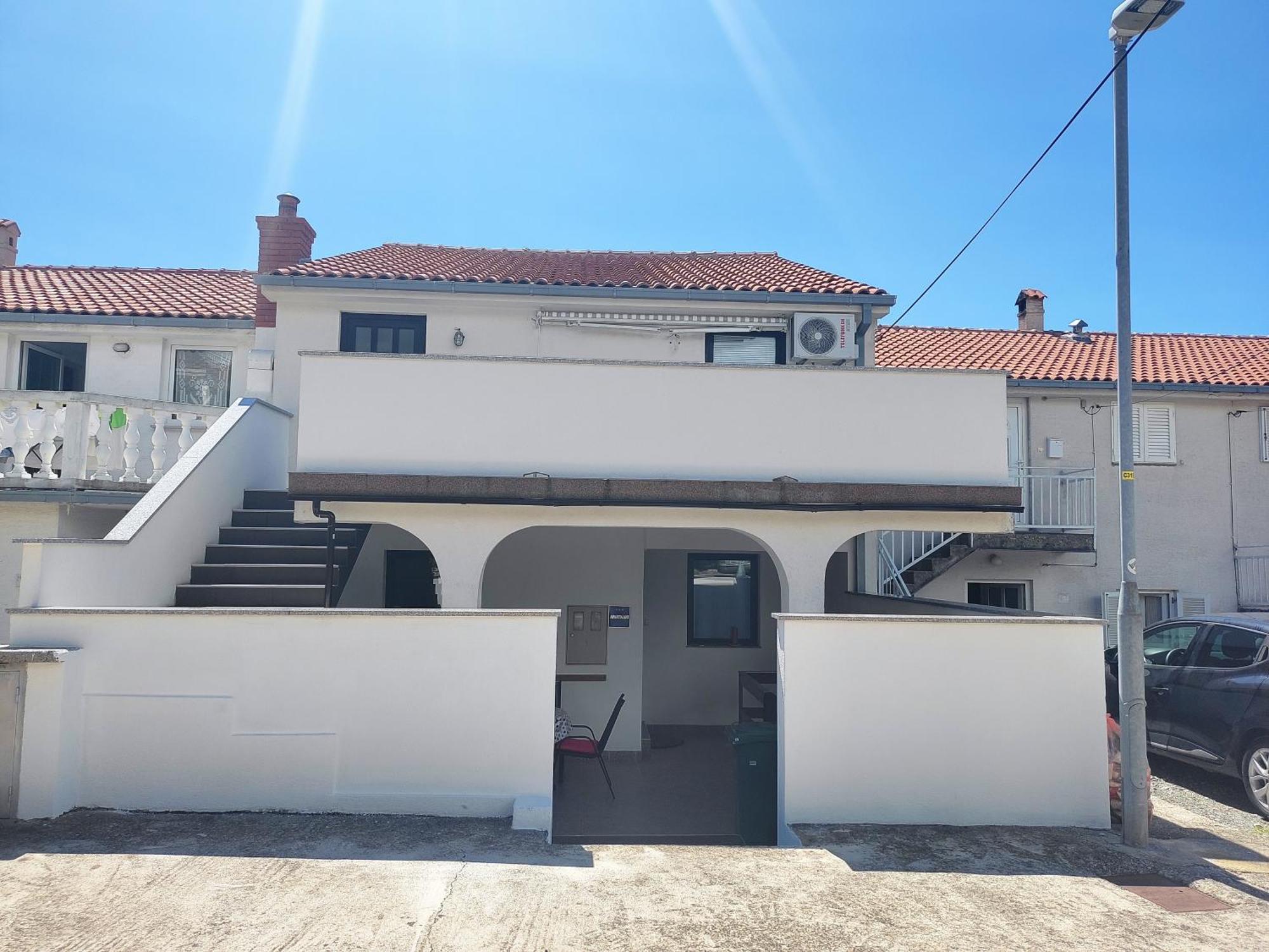 נובי ווינודולסקי Apartmani Deleut מראה חיצוני תמונה